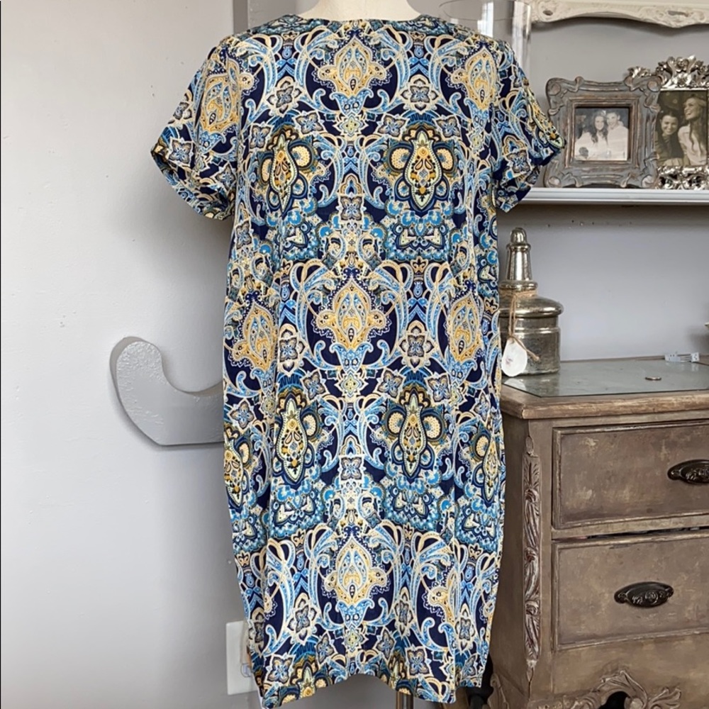 Patterned BOOHOO shift dress